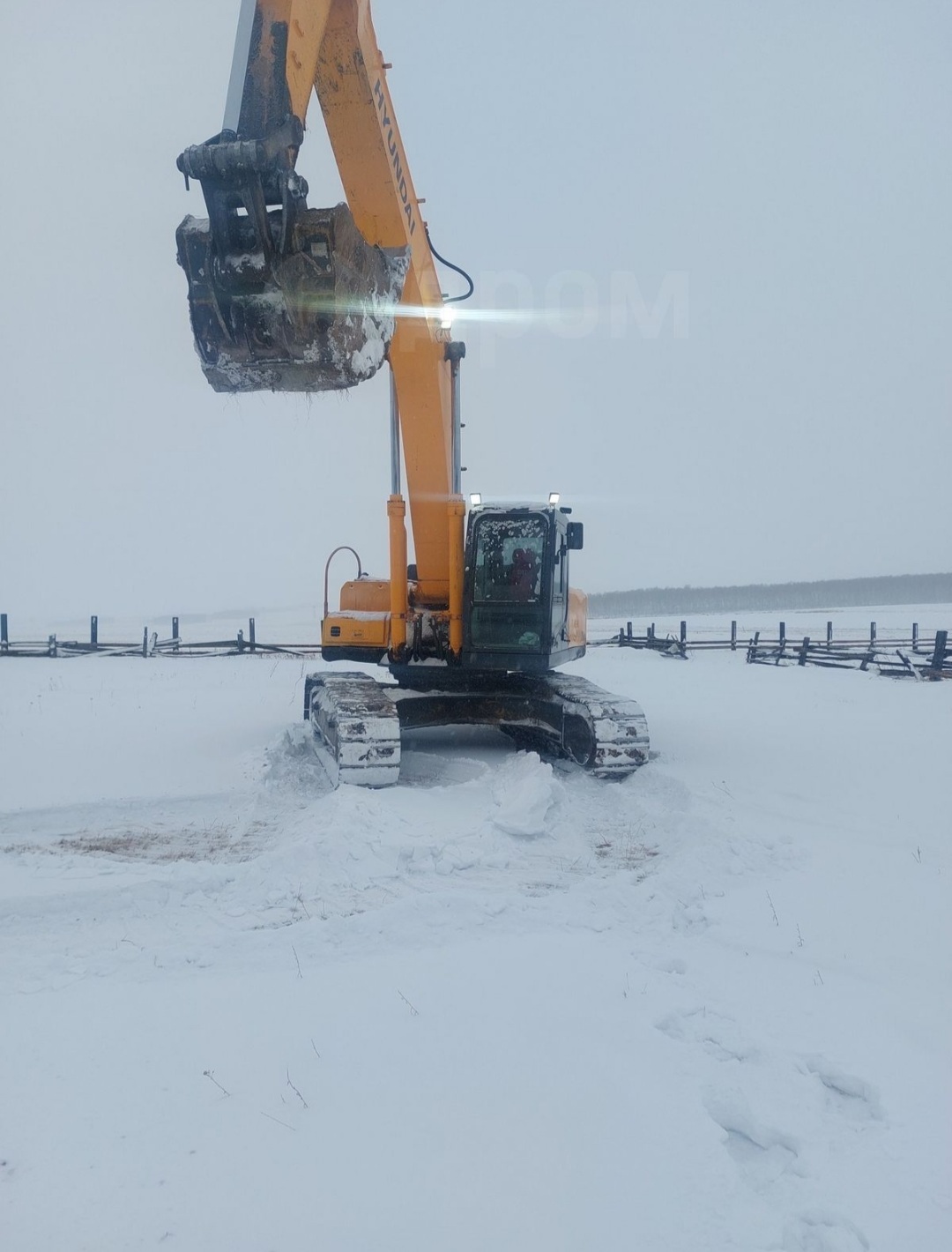 Hyundai R320LC-7 аренда экскаватор.