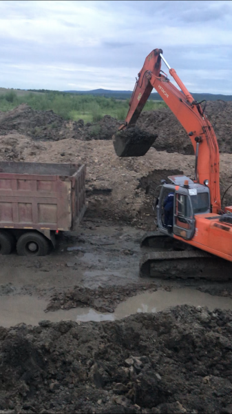 Услуги экскаватора в Чите