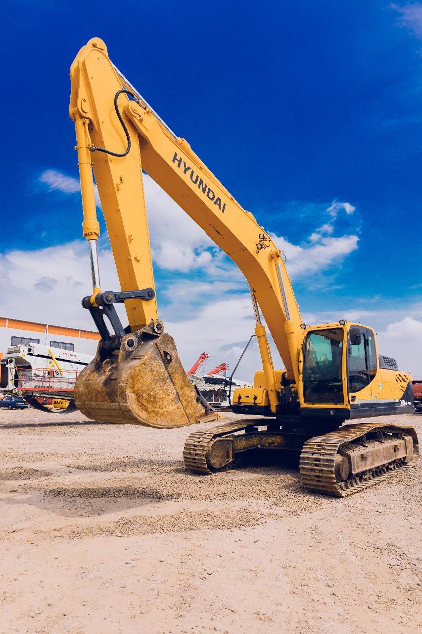 Сдам в аренду гусеничный экскаватор