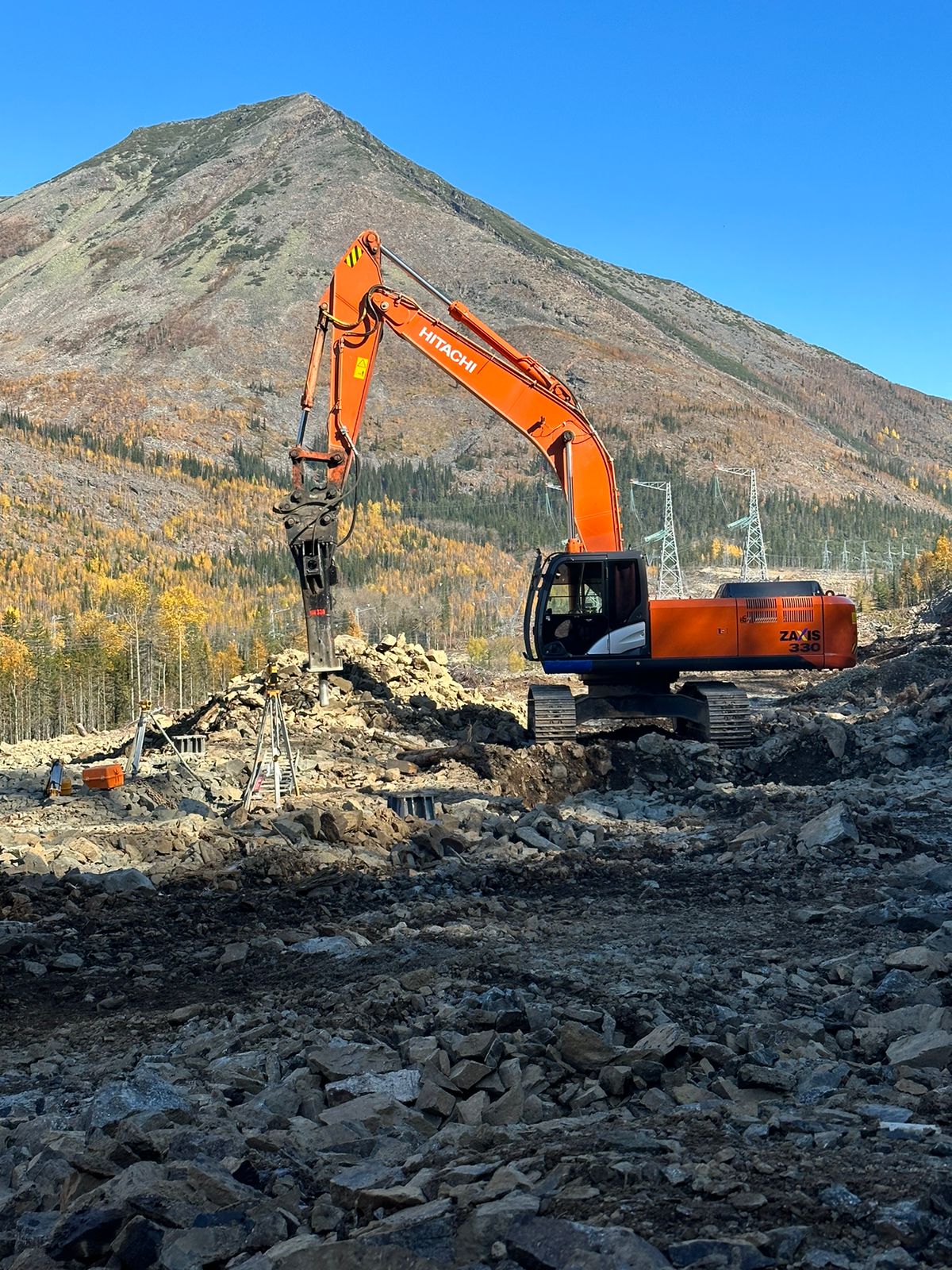 Аренда гусеничных экскаваторов