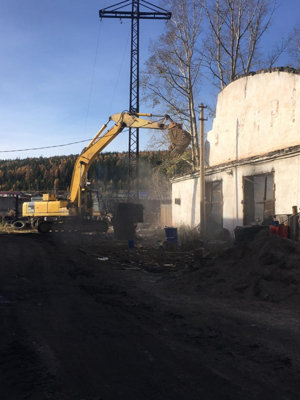 Услуги экскаватора komatsu PC300