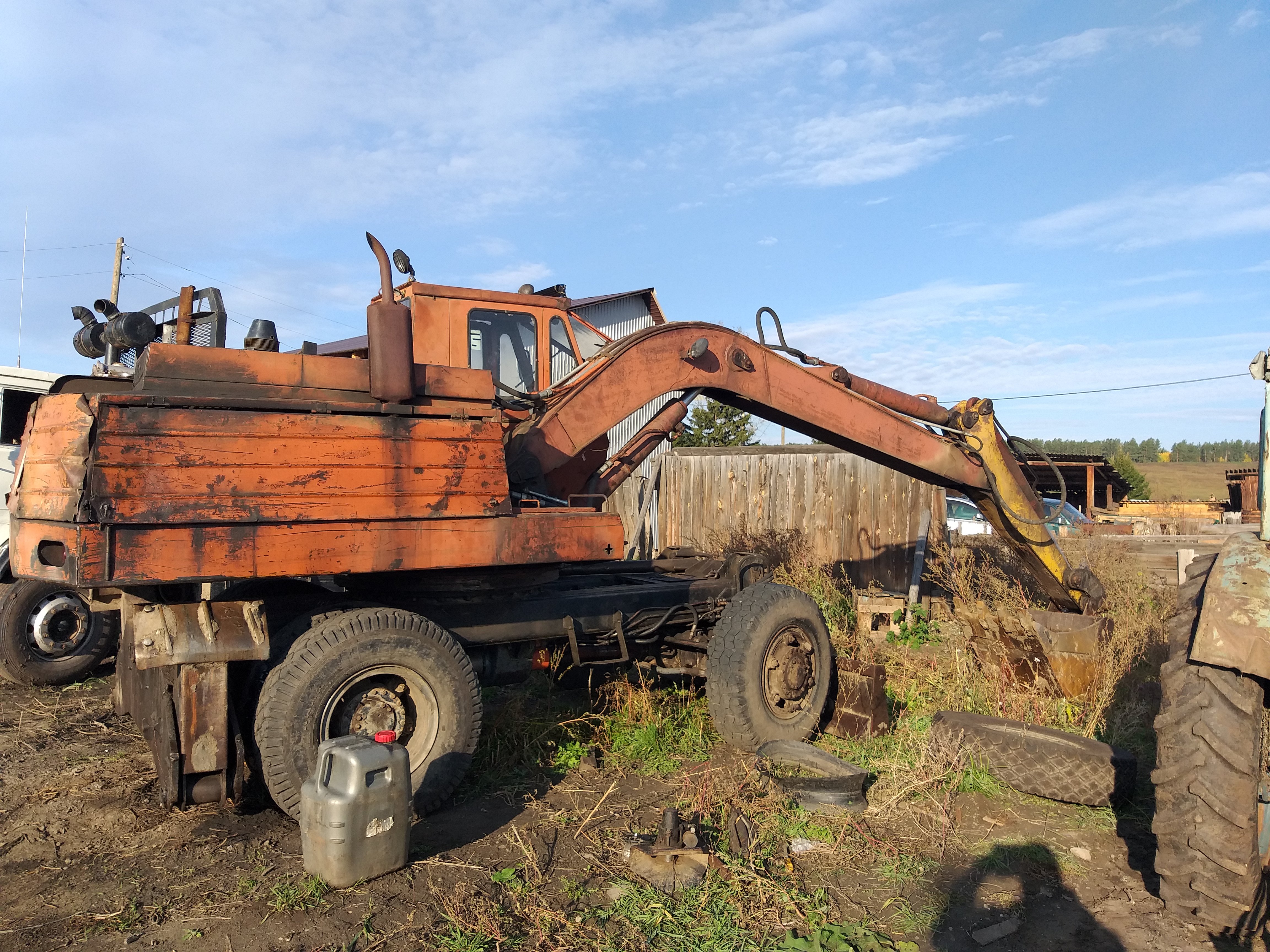 Услуги экскаватора. Копка, демонтаж.
