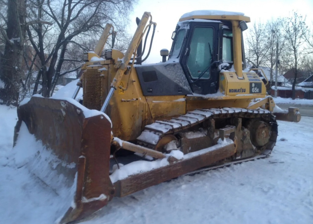 Бульдозеры Komatsu D65