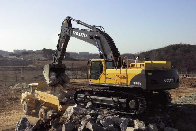 Сдам в аренду экскаваторы VOLVO EC700B, на длитель