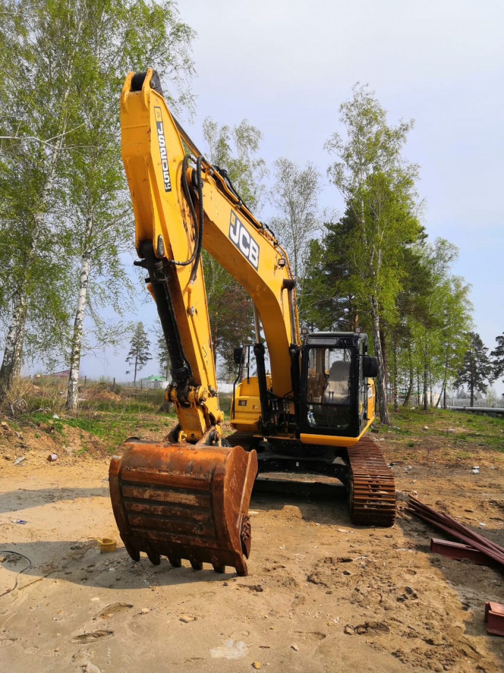 Аренда гусеничного экскаватора