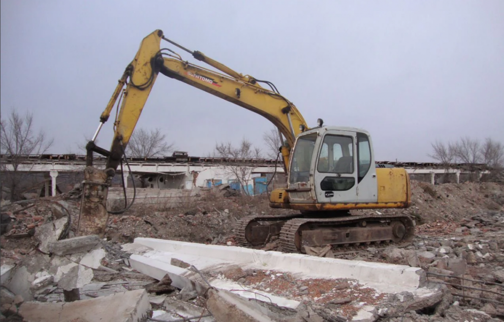 Аренда экскаватора с гидромолотом