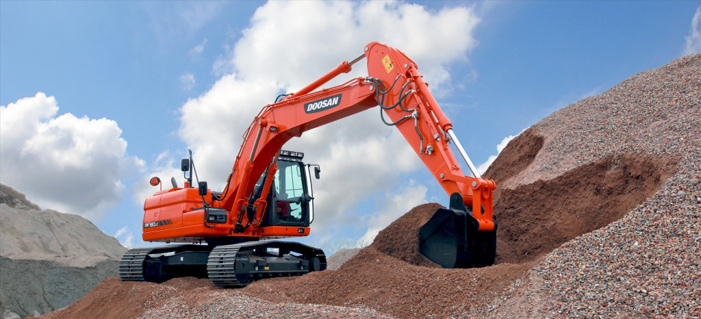 Экскаватор в аренду