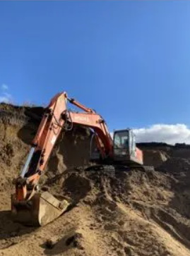 Карьерные работы, планировка ковшом