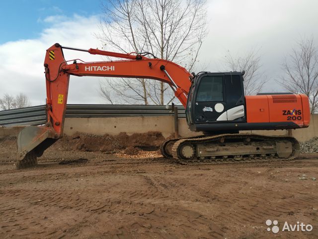 Аренда экскаватора от собственника Менеджер