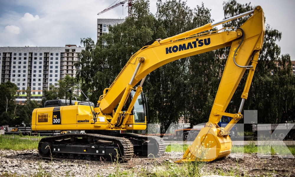 Экскаватор Komatsu PC300-8MO недорого