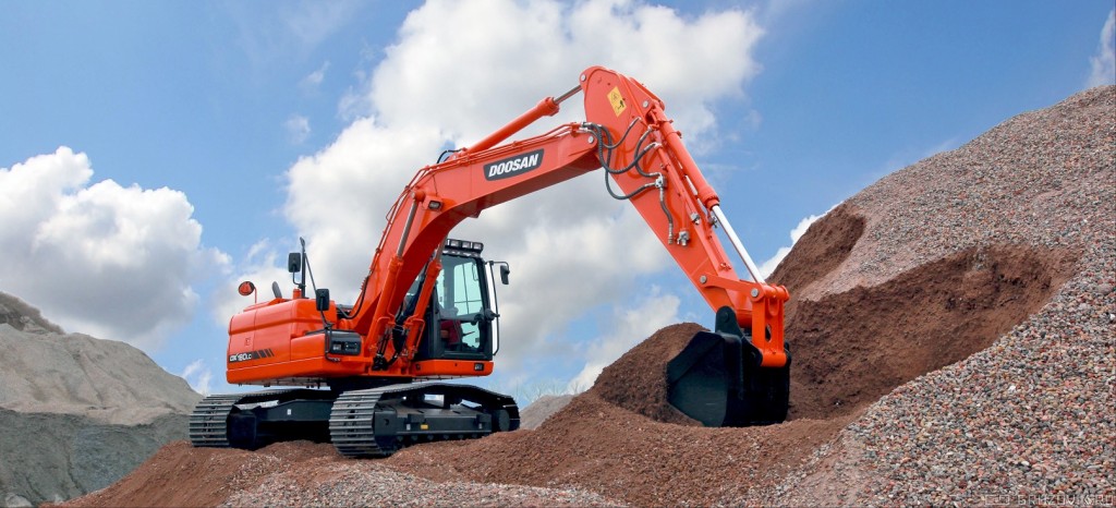 Аренда экскаваторов. Снос построек.