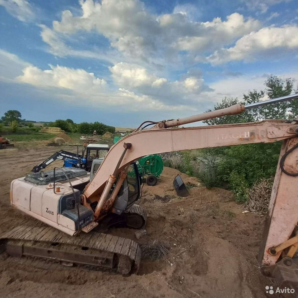 Экскаватор аренда с машинистом по Татарстану.