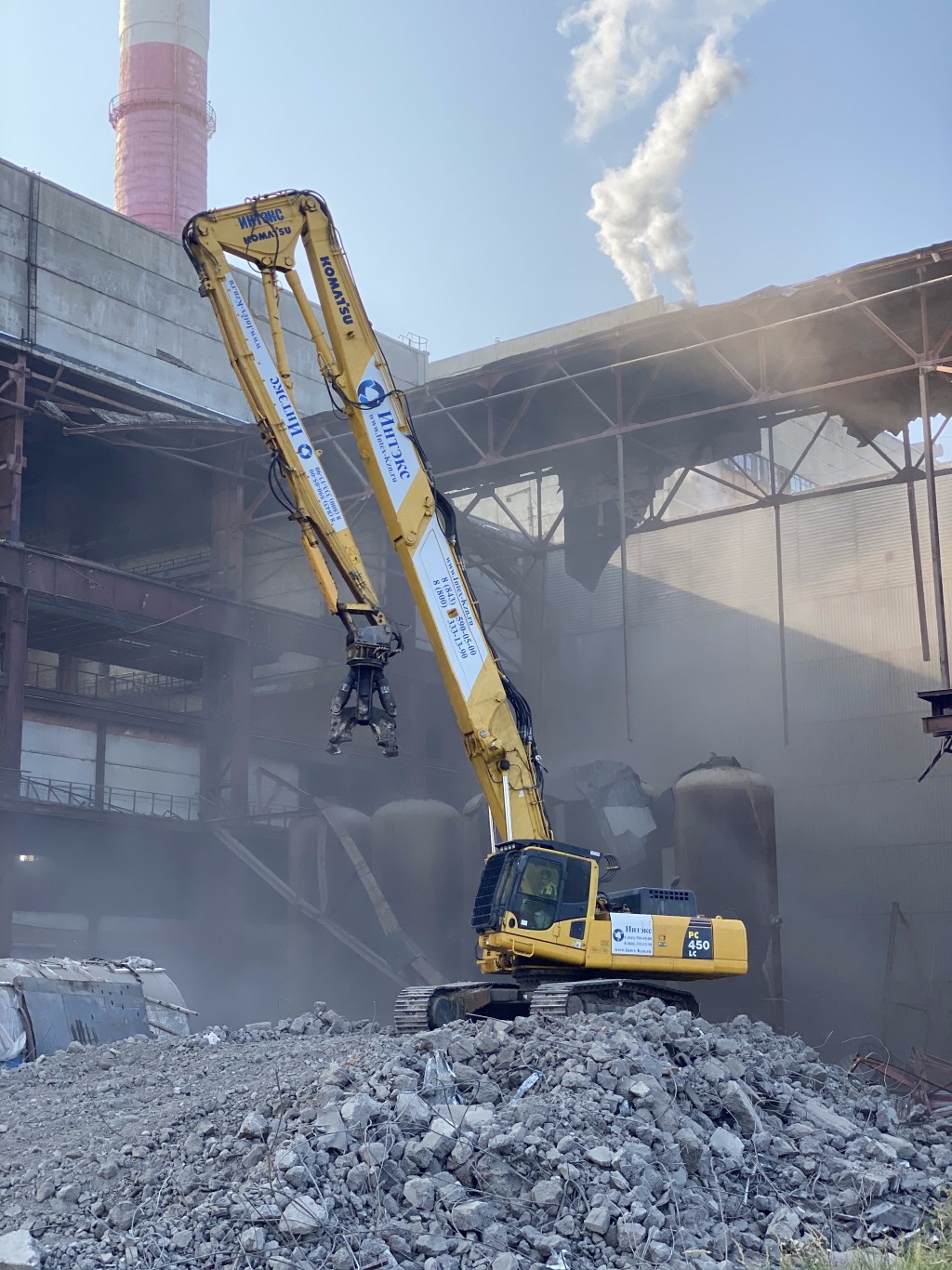 Аренда экскаватора разрушителя длина стрелы 28 м