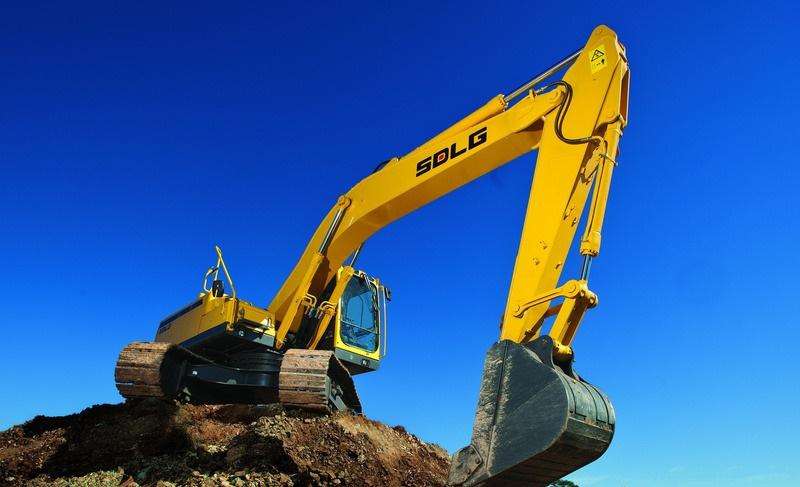 Экскаватор гусеничный в аренду