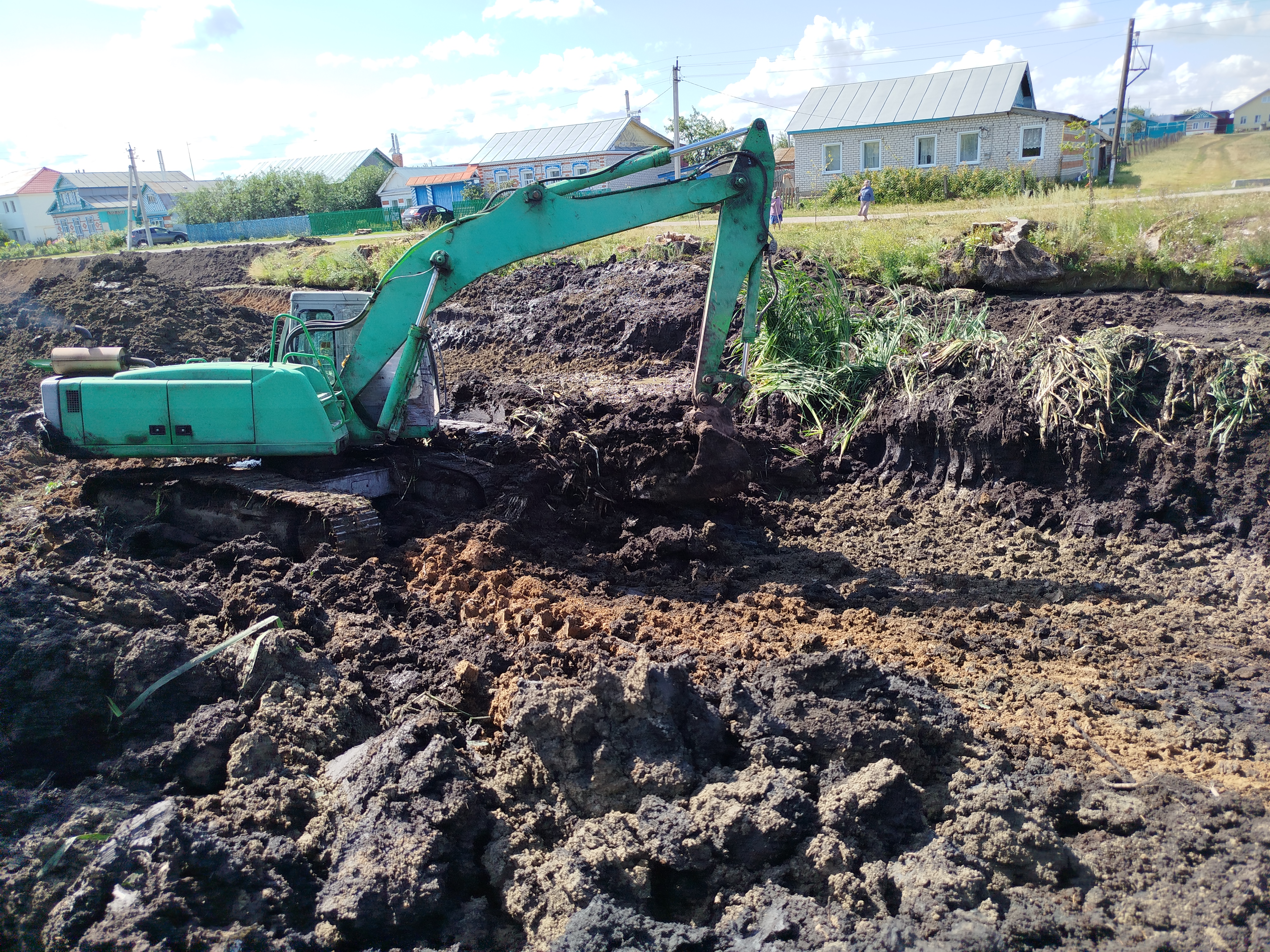 Услуги гусеничного экскаватора