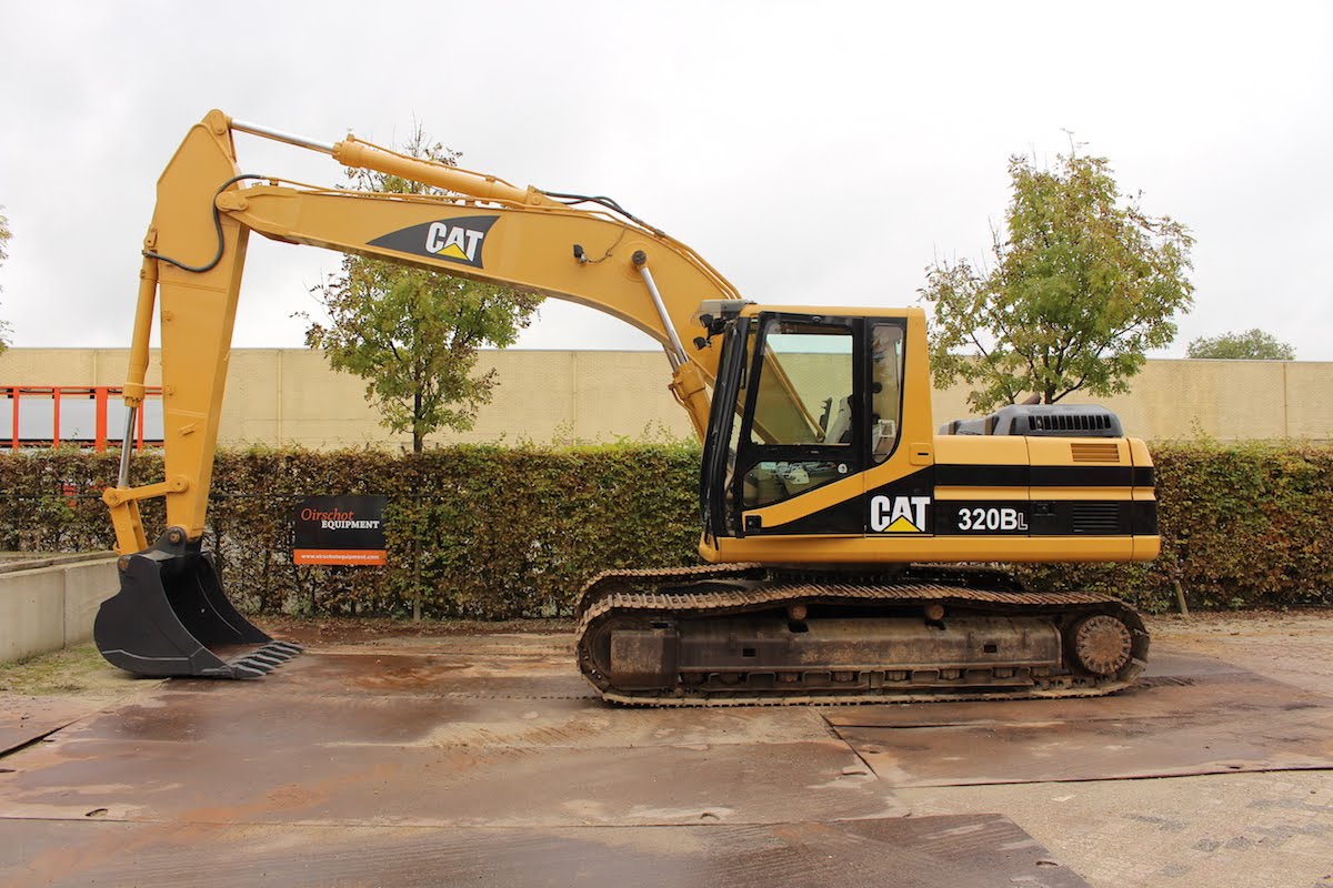 Эксковатор гусеничный КАТО в аренду