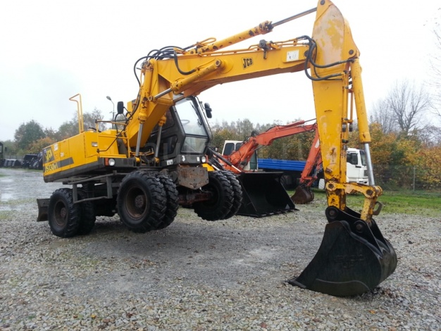 JCB JS 130W 4.0 AT 4WD, 1995