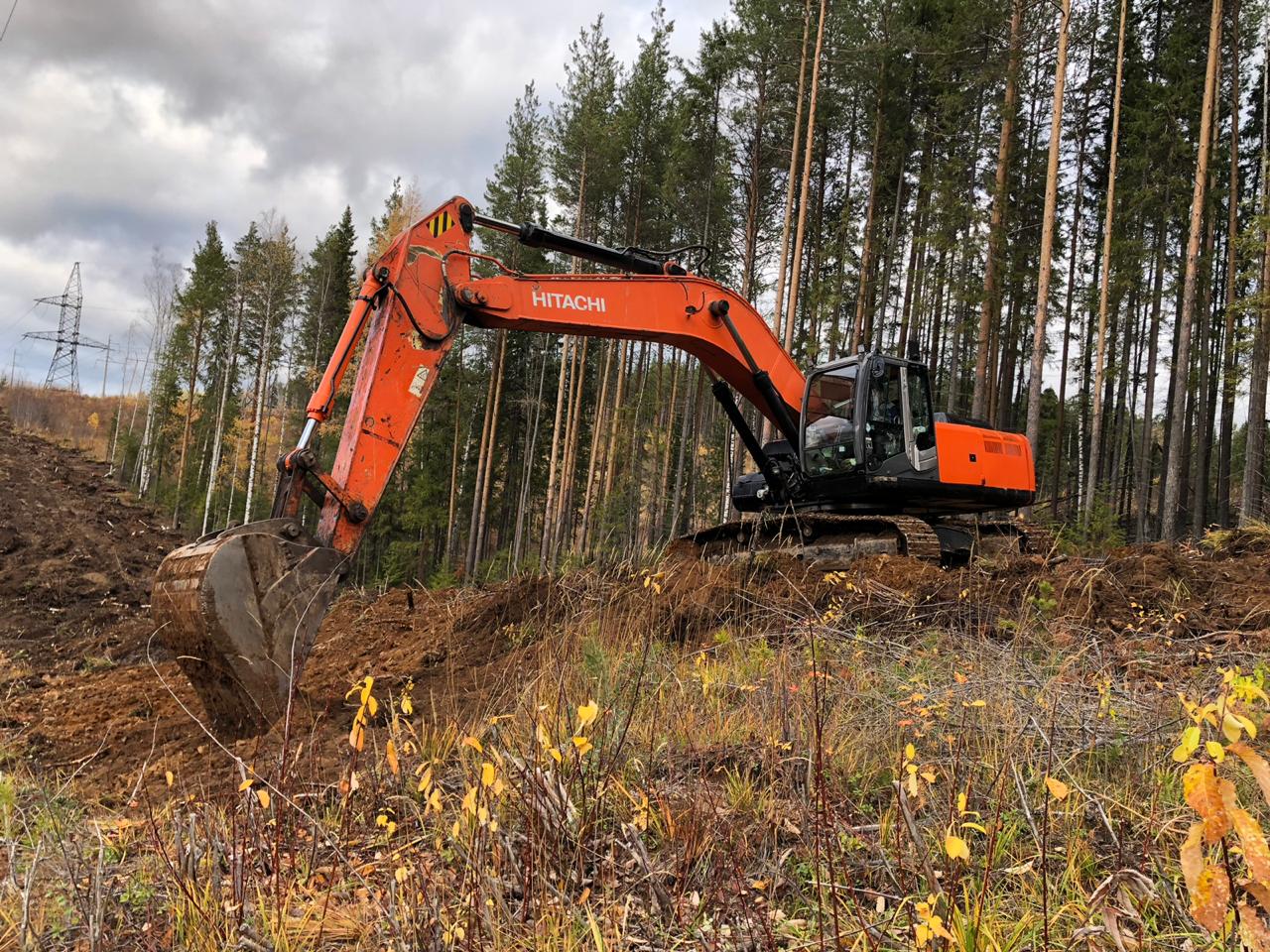 Аренда экскаватора услуги*заказ гусеничный