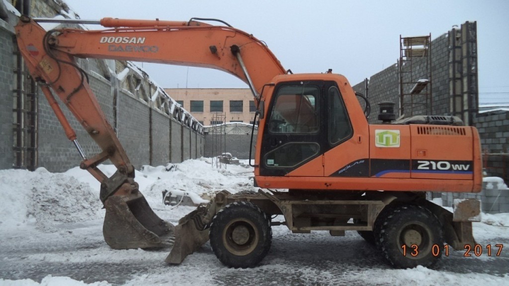 Аренда экскаватора. Земляные, демонтажные работы.