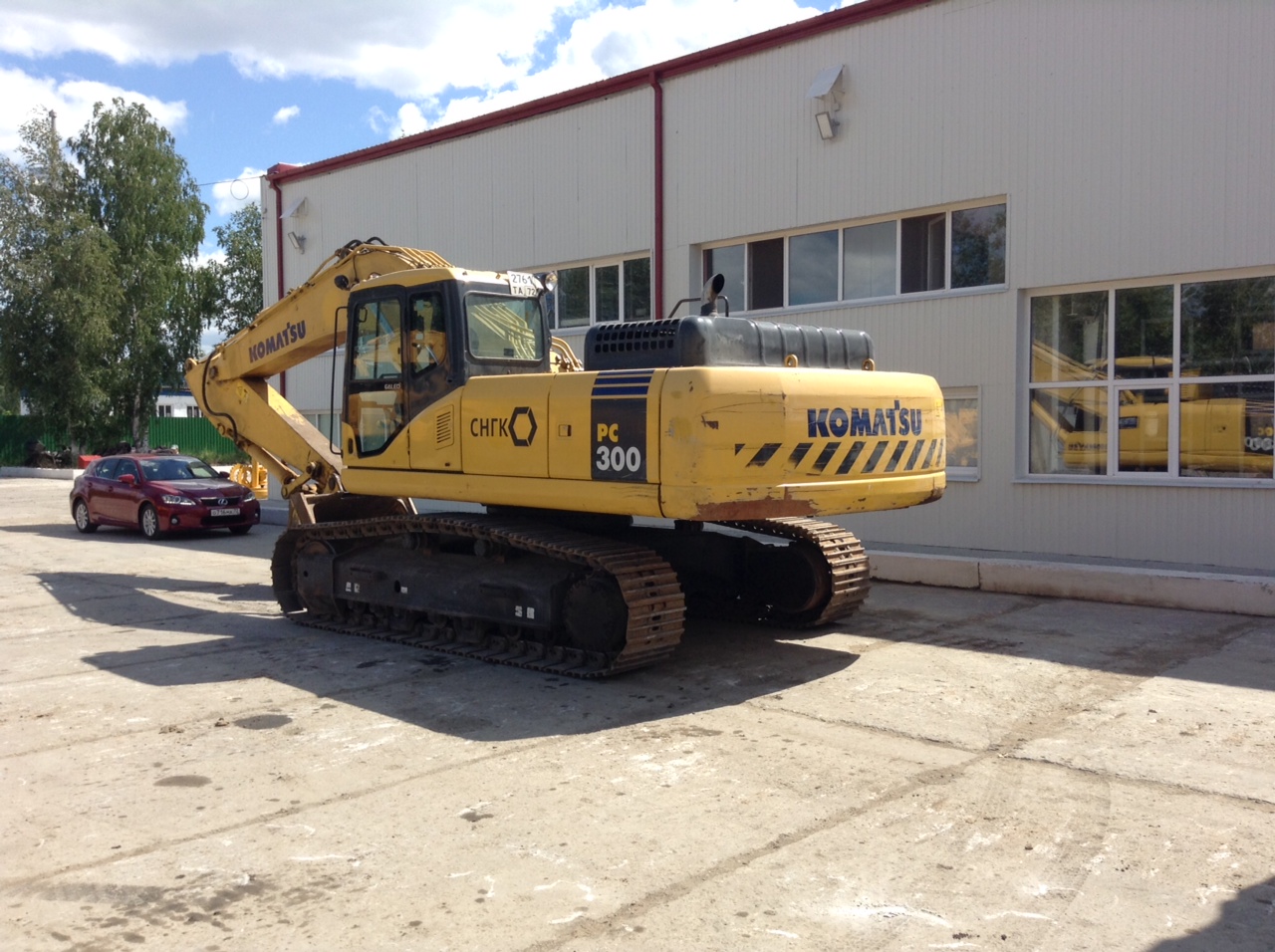 Сдадим в аренду экскаватор KOMATSU RC300-7