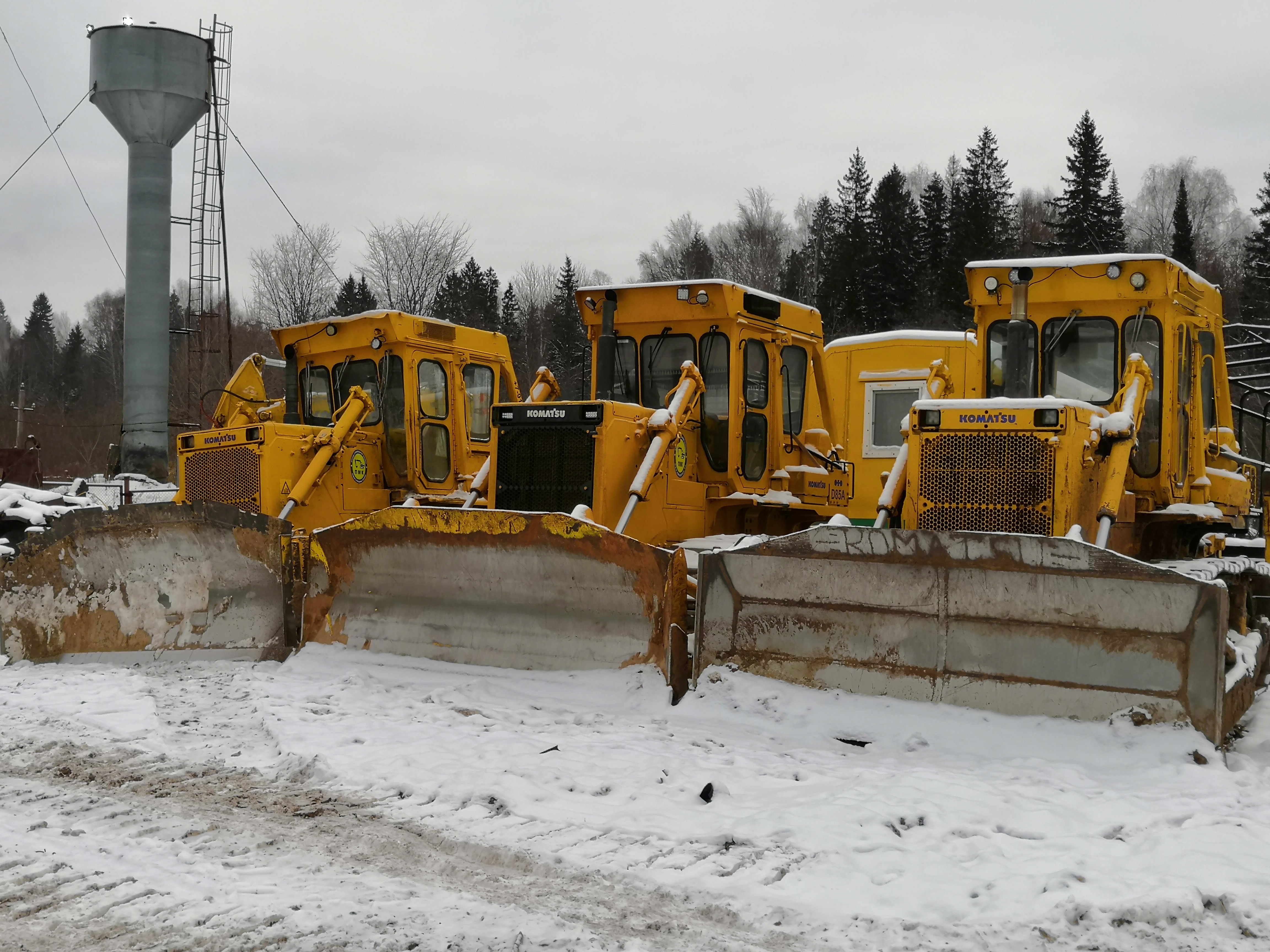 Аренда бульдозера Komatsu с рыхлителем