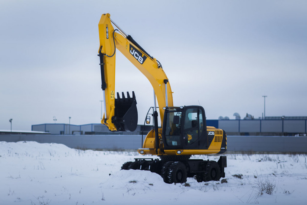 Аренда экскаватора от собственника ИнвестСнаб