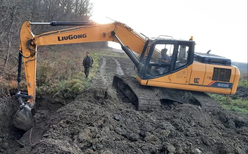 Услуги аренда экскаватора