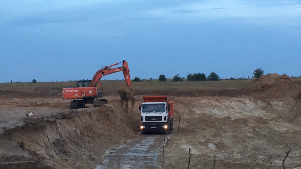 Аренда гусеничного экскаватора Хитачи zx200lc