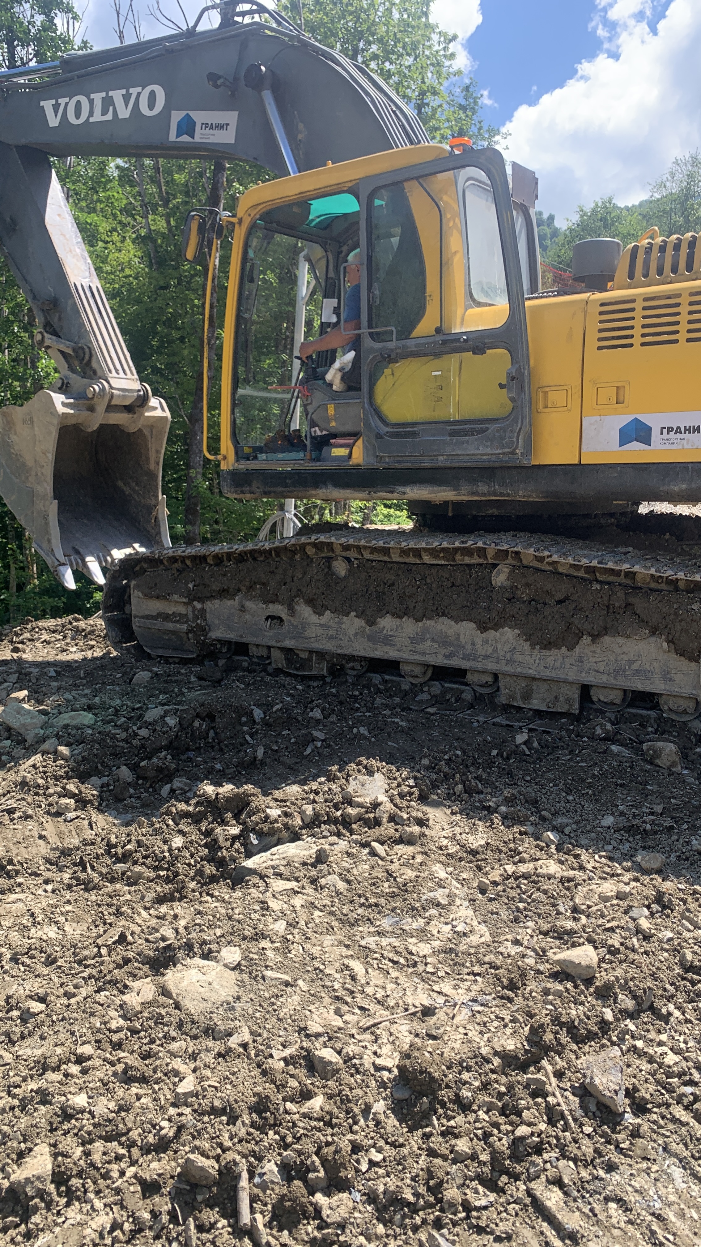 Экскаватор аренда услуги Тихорецк