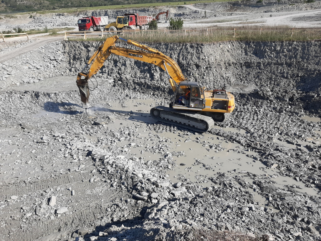 Аренда экскаватора, гидромолот