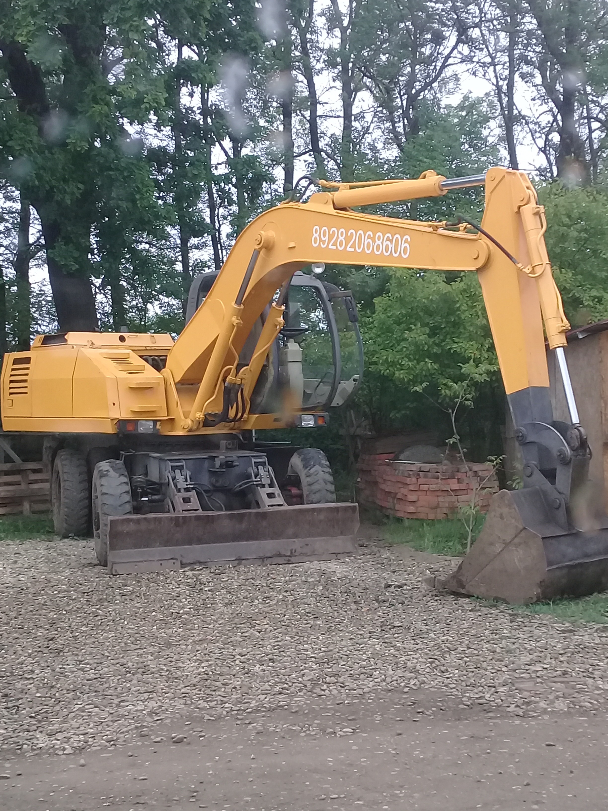 Аренда экскаватора от собственника Димитрий