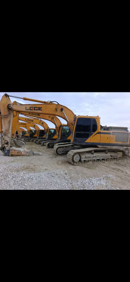 Экскаваторы Гусеничные полноповоротные. Гидромолот