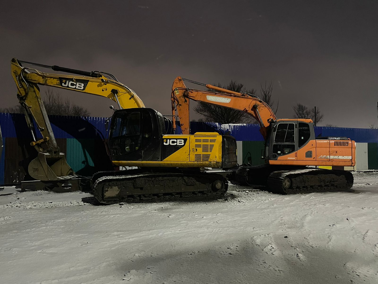Аренда экскаватора гусеничного и колесного