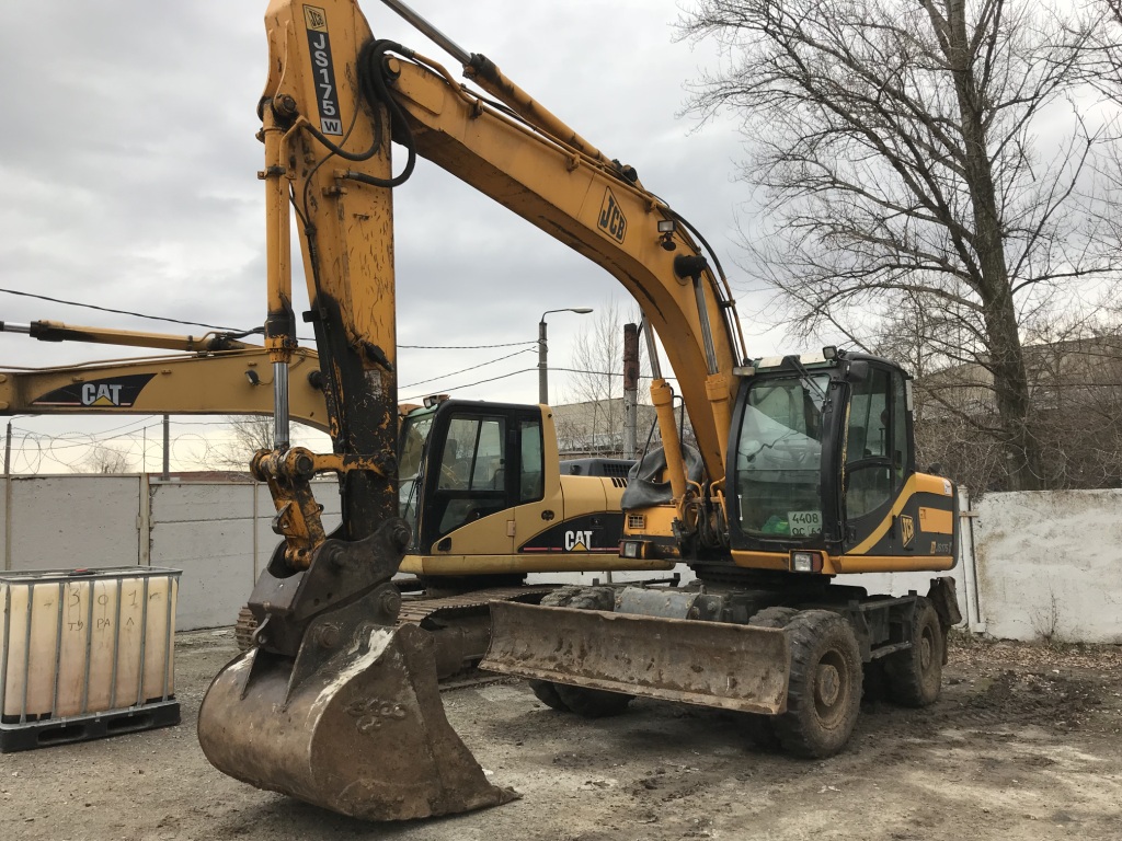 Аренда Экскаватора колёсного JCB 175