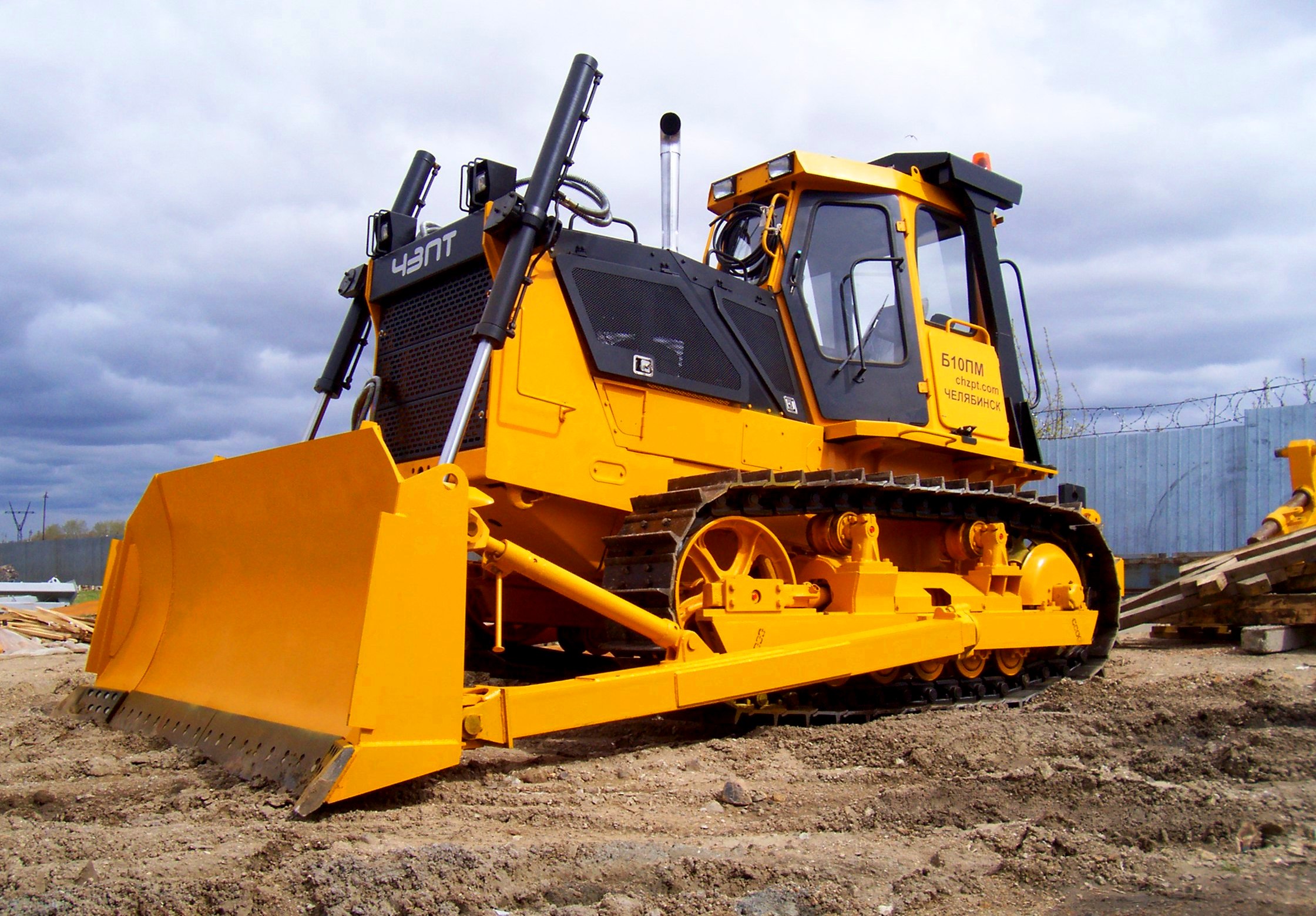 Бульдозер Б10 АРЕНДА / НЕДОРОГО