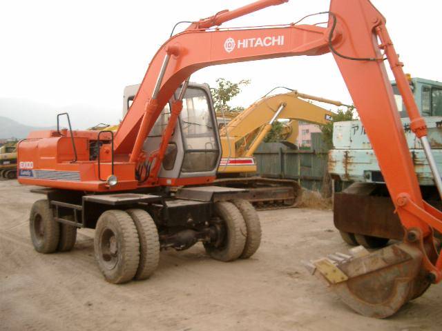 Колесный экскаватор 8т