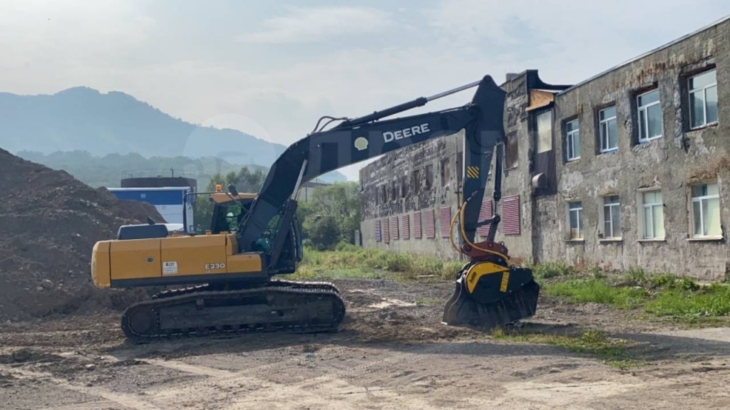 Экскаватор в аренду и другая спецтехника