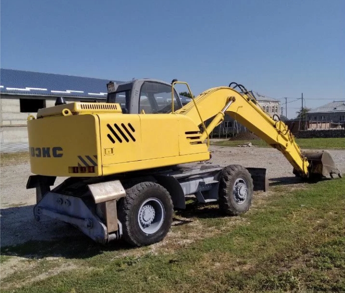 Экскаватор в аренду, любые работы