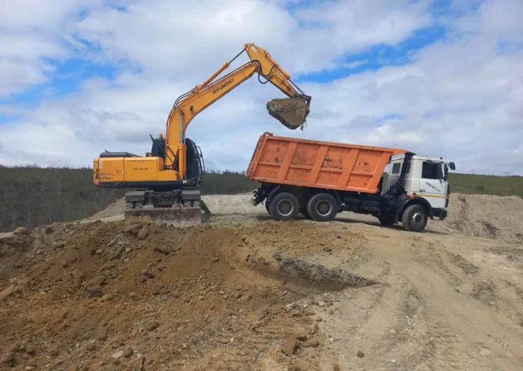 Услуги экскаватора, погрузчика