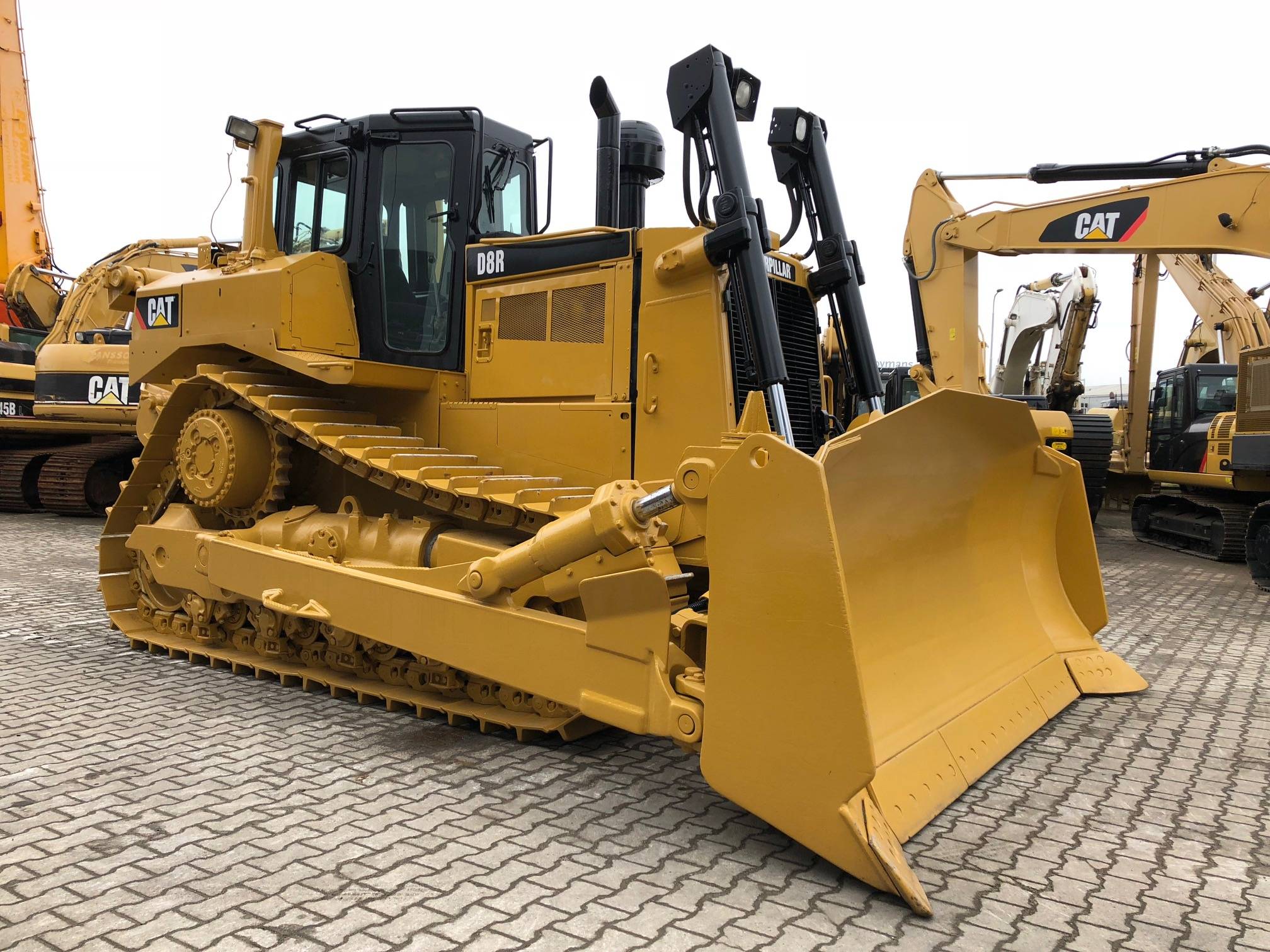 Аренда Бульдозера Caterpillar D8R