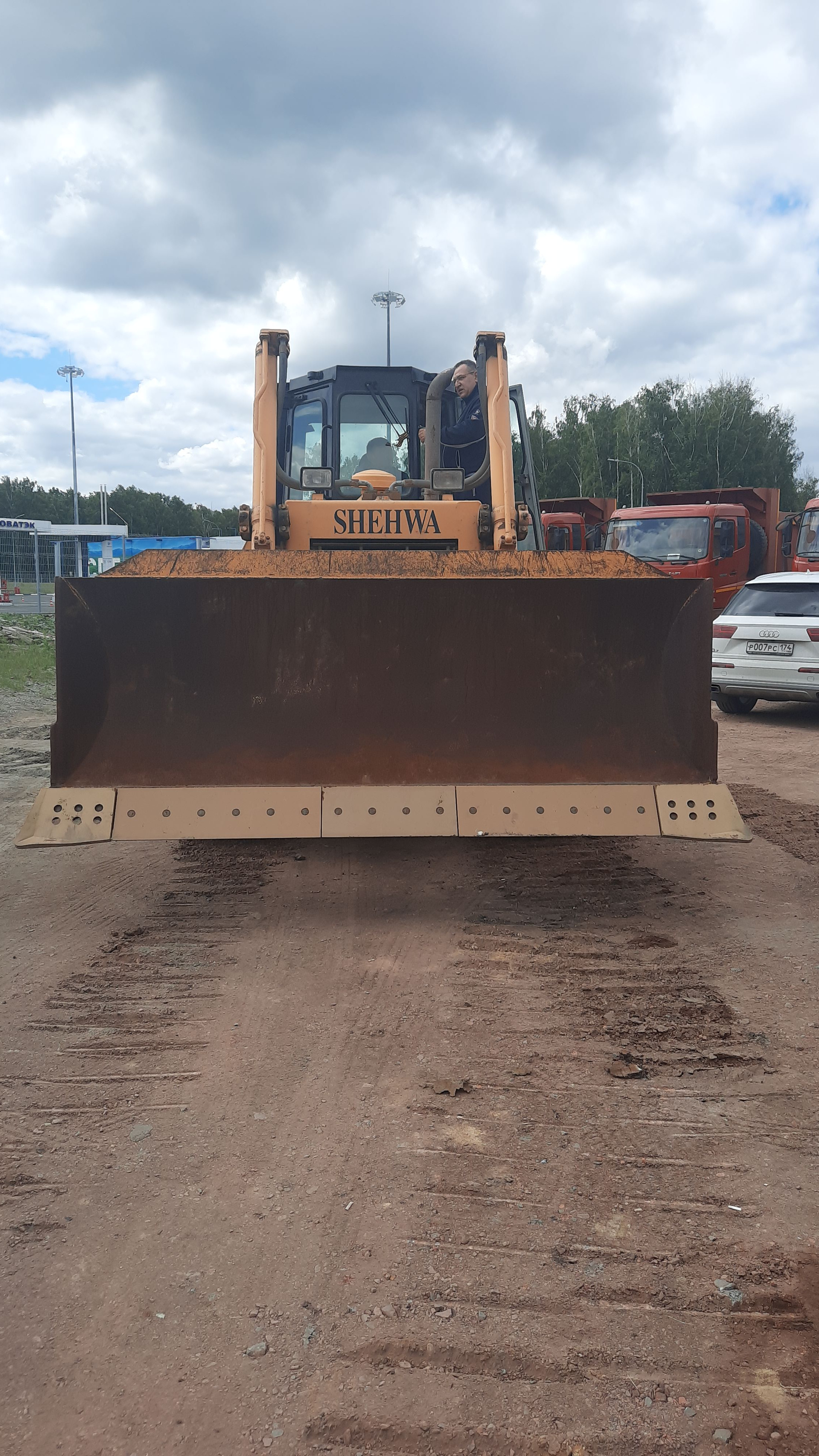 Сдам в аренду бульдозер. Земляные работы.