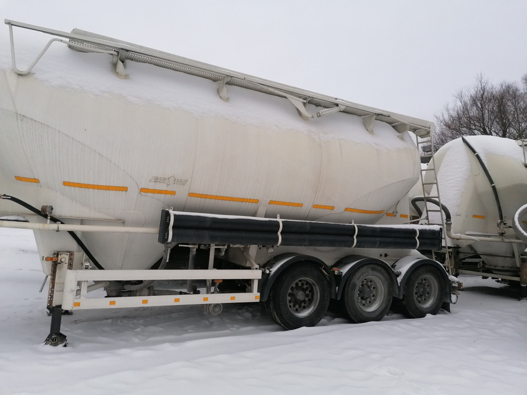 Перевозка сыпучих грузов, вакуум-насос