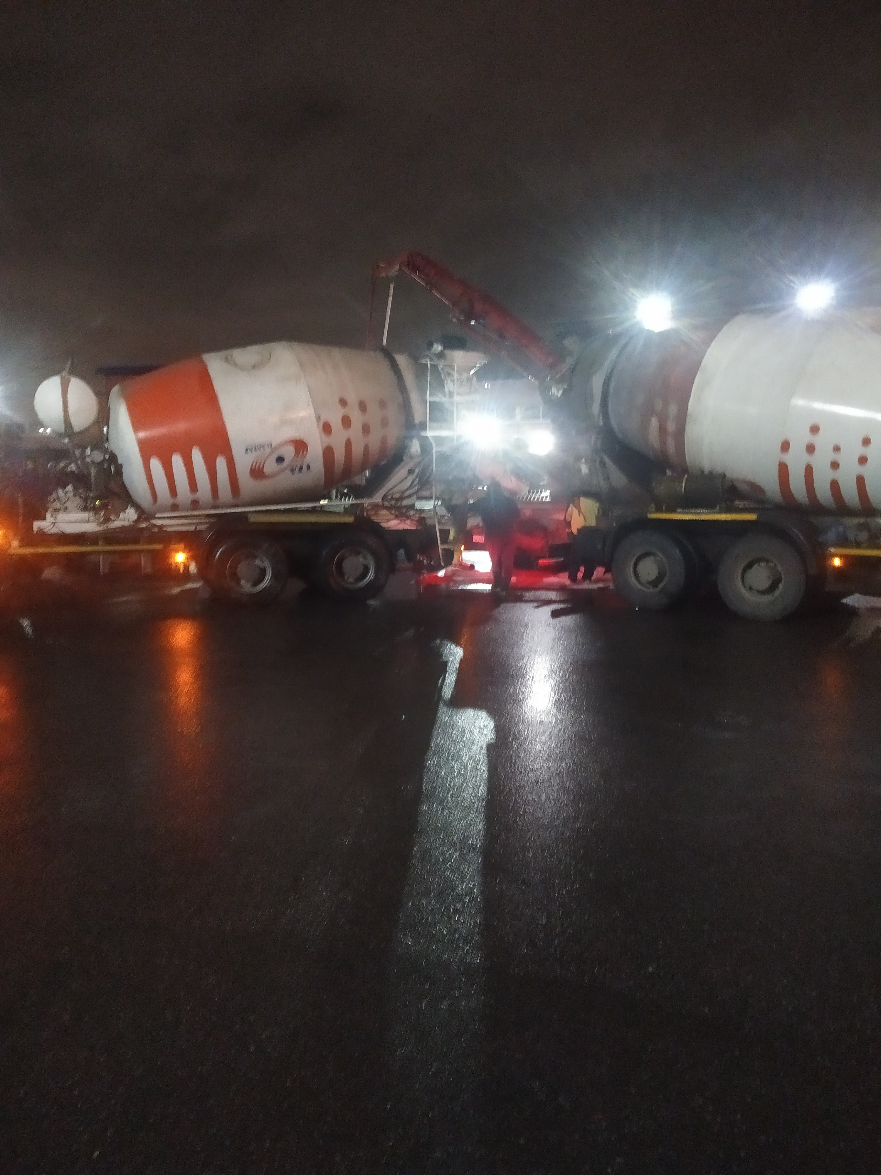 Автобетоносмеситель КамАЗ. Бетоновоз.