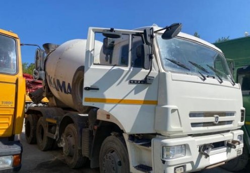 Бетоновоз в аренду по доступным ценам