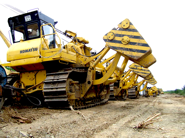 Трубоукладчики в аренду.Komatsu