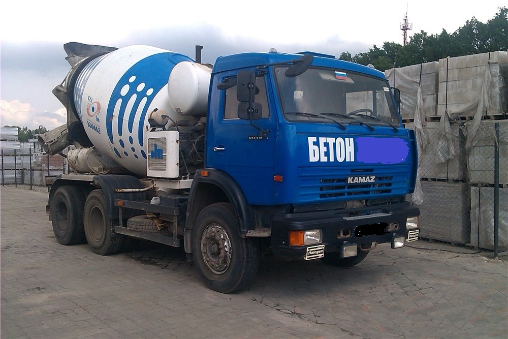 Доставка бетона. Бетоновоз услуги. Миксер
