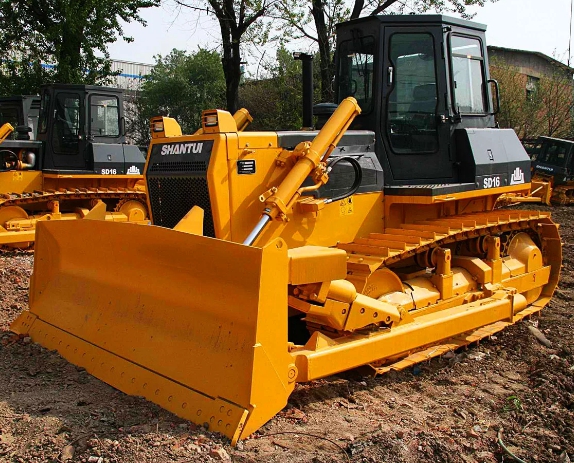 Бульдозер от собственника Альберт