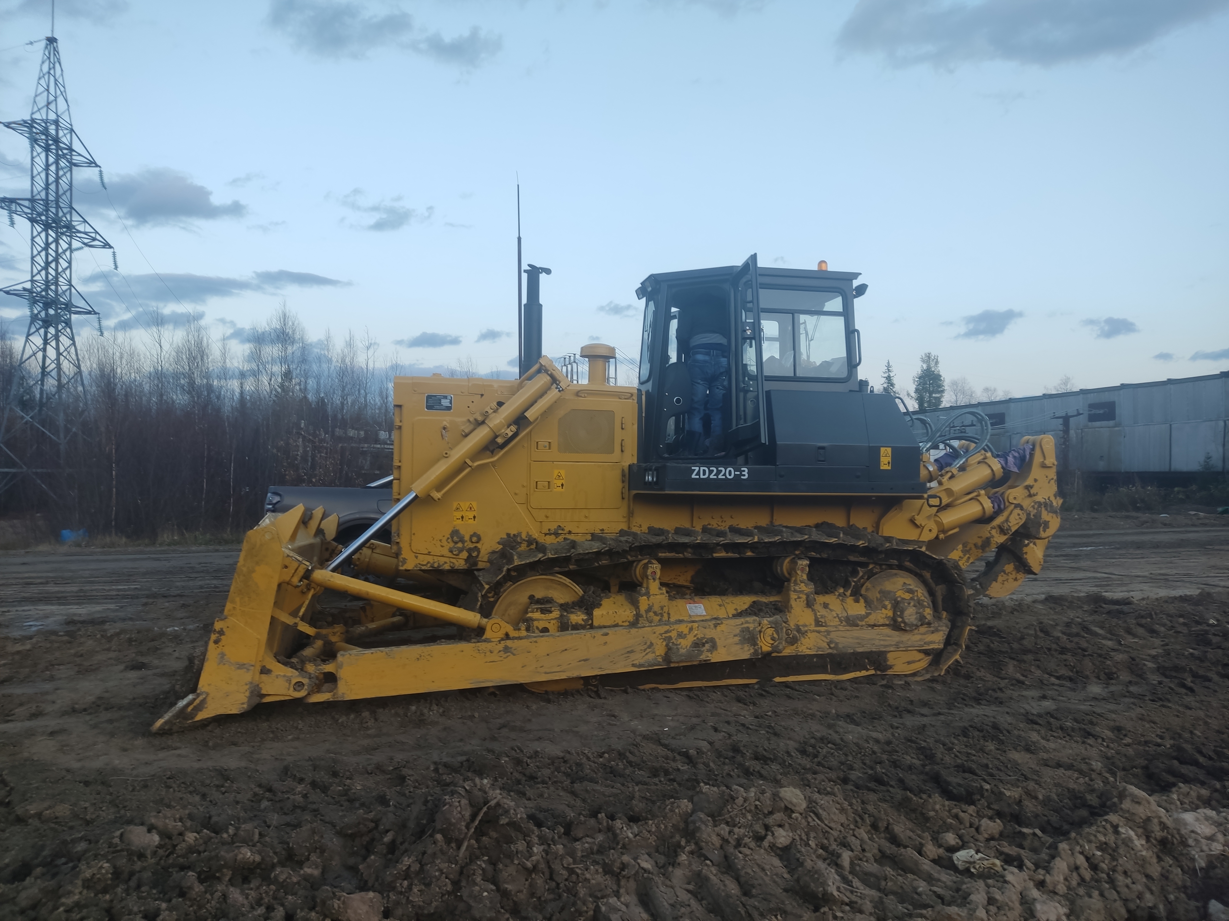 Сдам в аренду бульдозер с экипажем