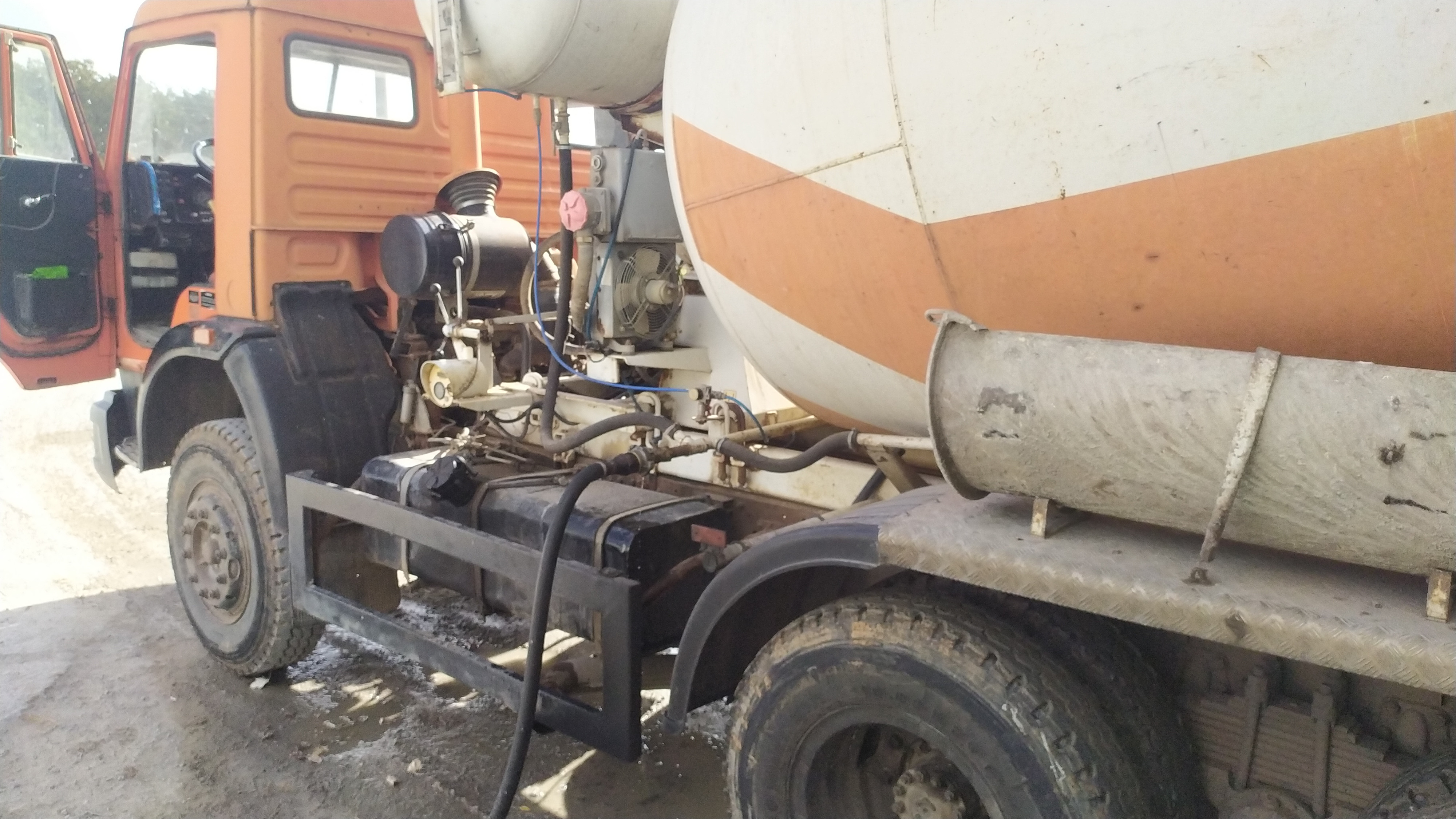 Аренда автобетоносмесителя от собственника Анатолий