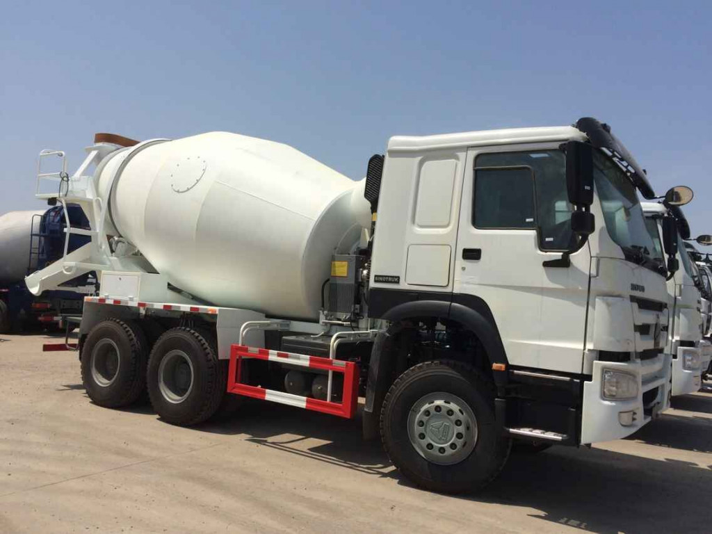 Услуги автобетоносмесителя. Бетон доставка.